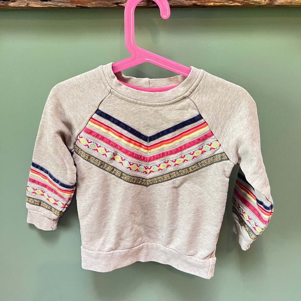 Hanna Andersson Kids Gray Crewneck Sweatshirt Colorful Chevron Detail Size 90